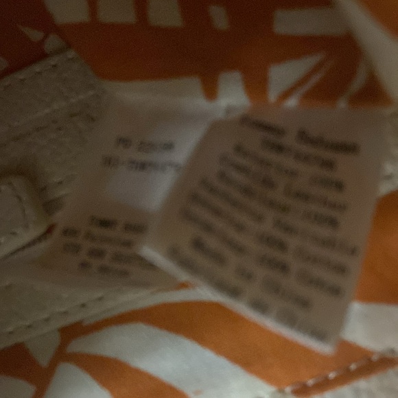 Tommy Bahama Cowhide Leather Crossbody Bucket Rattan Braid Bottom - Picture 4 of 4